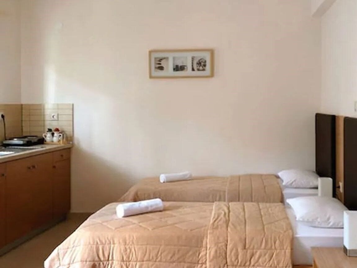 Black Rose Hotel 2* суреті